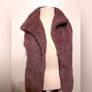 Three supply fur vest